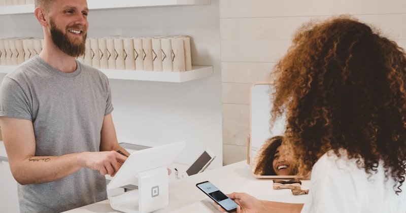 Auktions- und E-Commerce-Hybrid-Marktplatz